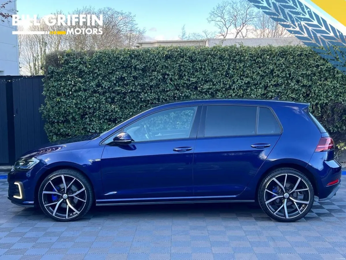 Volkswagen Golf GTE 1.4 HYBRID // 200 BHP // APPLE - Image 3