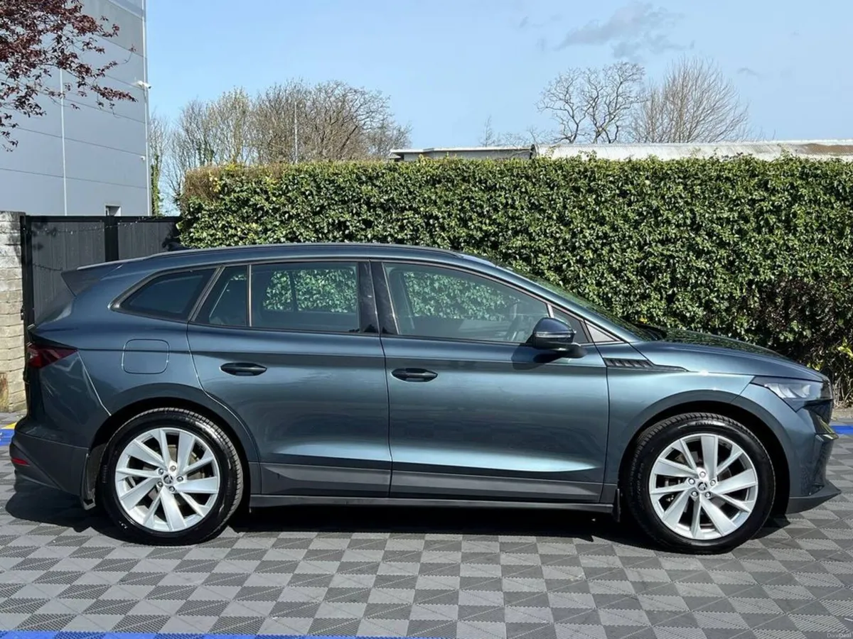 Skoda Enyaq IV 60 // OPENING PAN ROOF // LEATHER H - Image 3