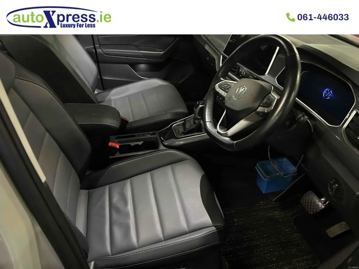Volkswagen T-Roc 2.0 TDI STYLE, Ultra Low mileage - Image 4