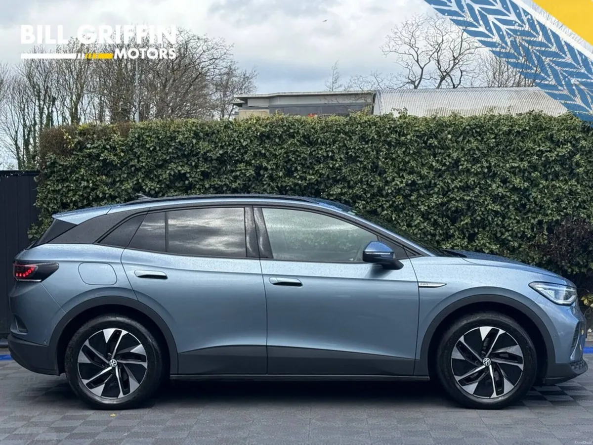 Volkswagen ID.4 PRO FAMILY 72KWH // PAN ROOF // 19 - Image 3