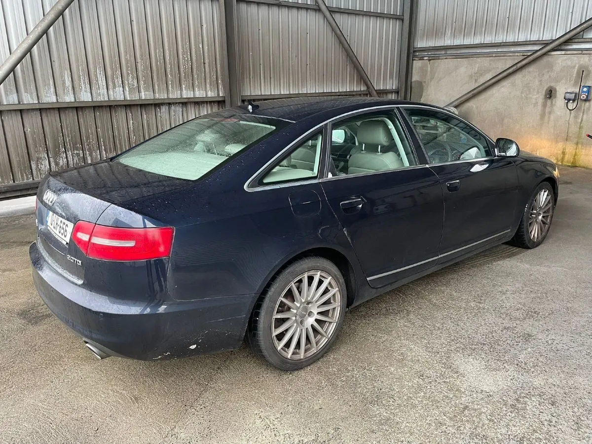 Audi A6 2010 - Image 2