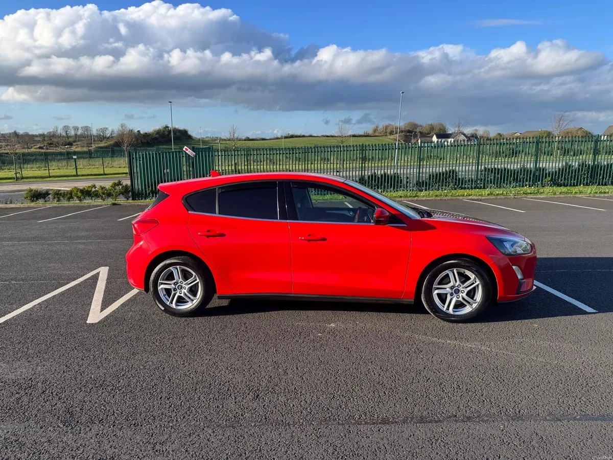 2020 Ford focus - Image 4