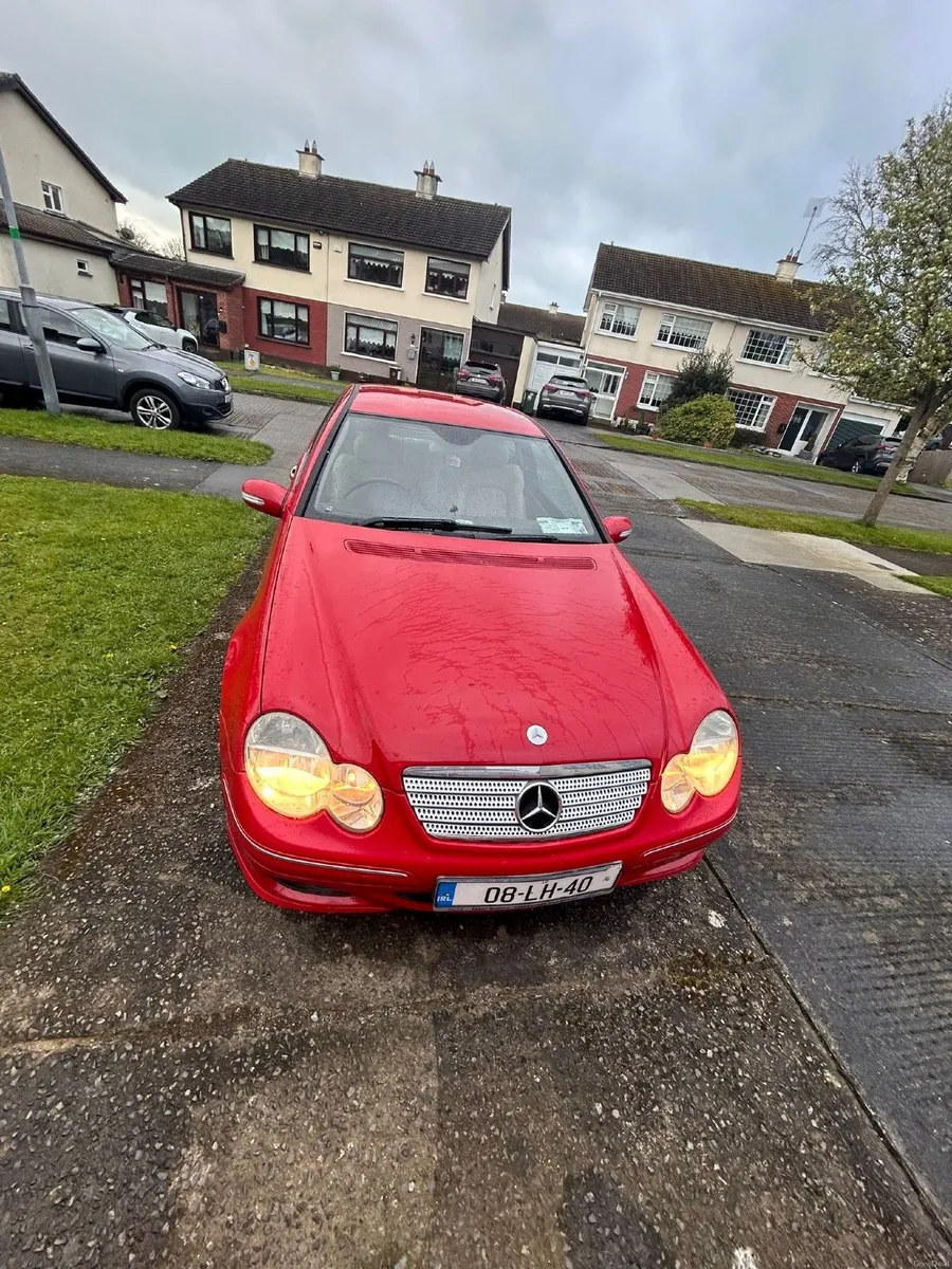 Mercedes-Benz C-Class 2008 - Image 1