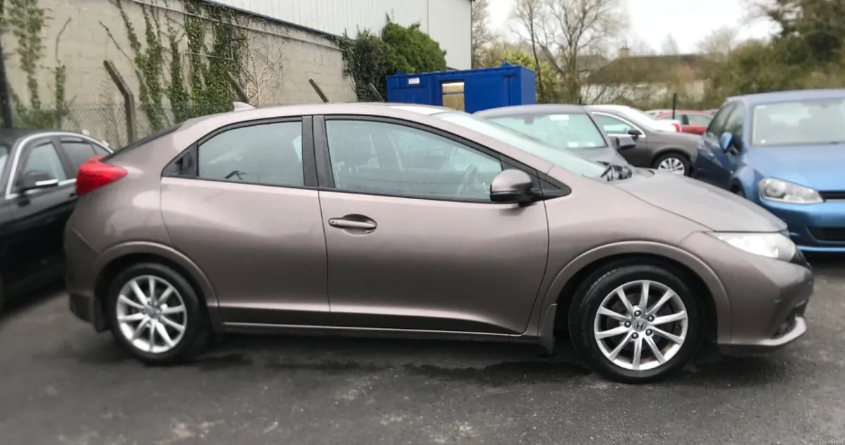 Honda Civic 2012 2.2 I-DTEC Elite Edition - Image 4