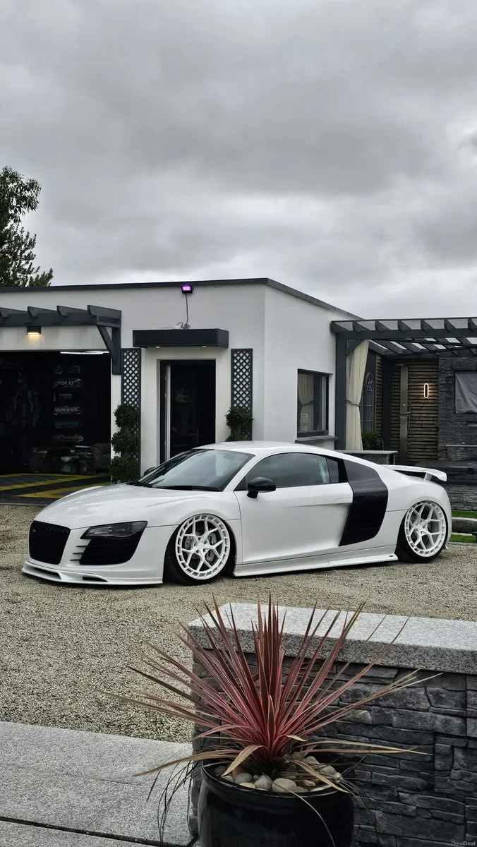 Audi r8 twin supercharged - Image 1