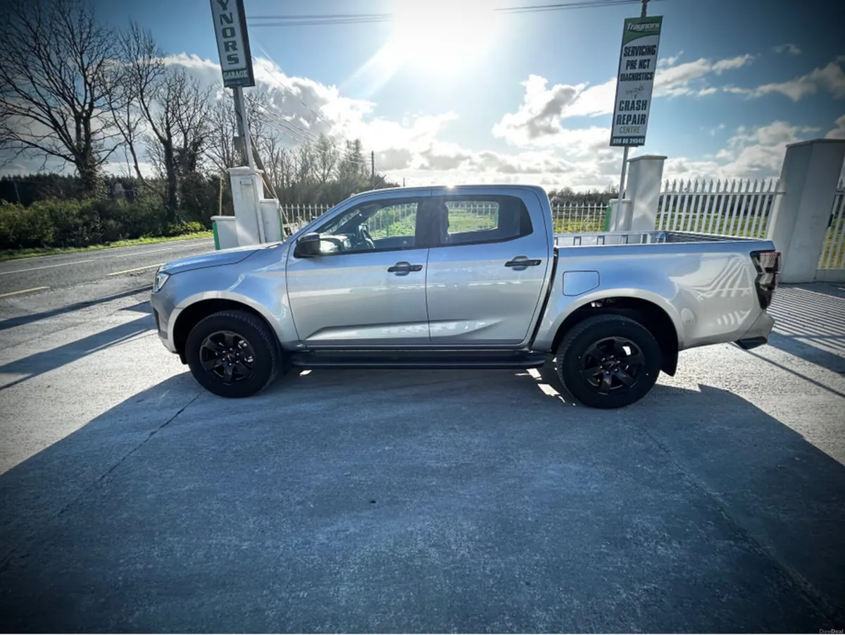 Isuzu D-Max LSE AUTO €333 ROAD TAX - Image 2