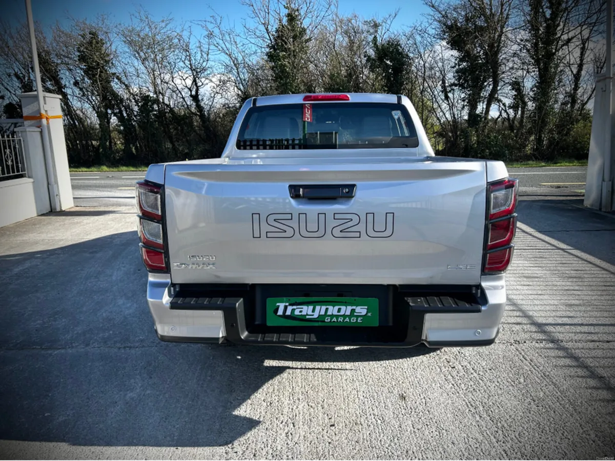 Isuzu D-Max LSE AUTO €333 ROAD TAX - Image 3