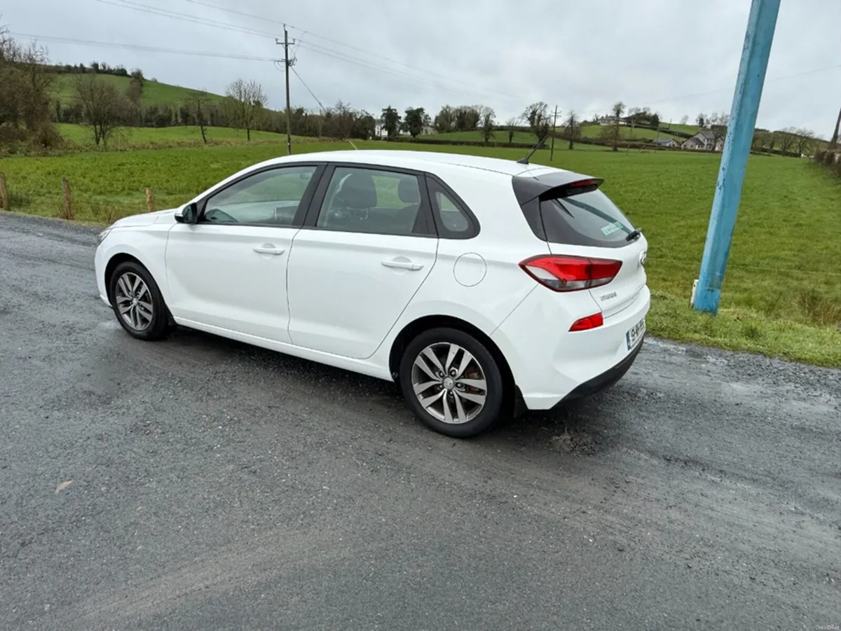 Hyundai i30 I 30 DELUXE 5DR - Image 4