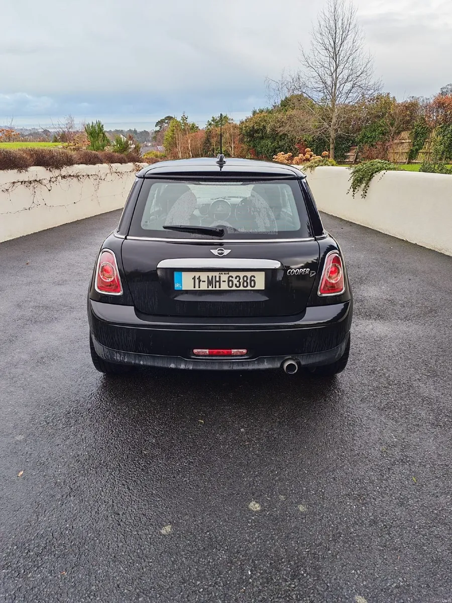 Mini Cooper 2011 - Image 2
