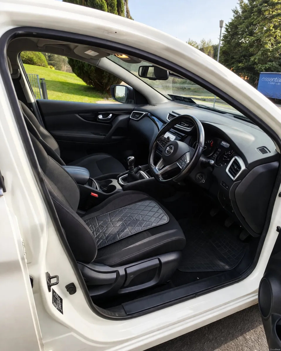 Nissan Qashqai 2018 – Economical, Ready to drive - Image 4