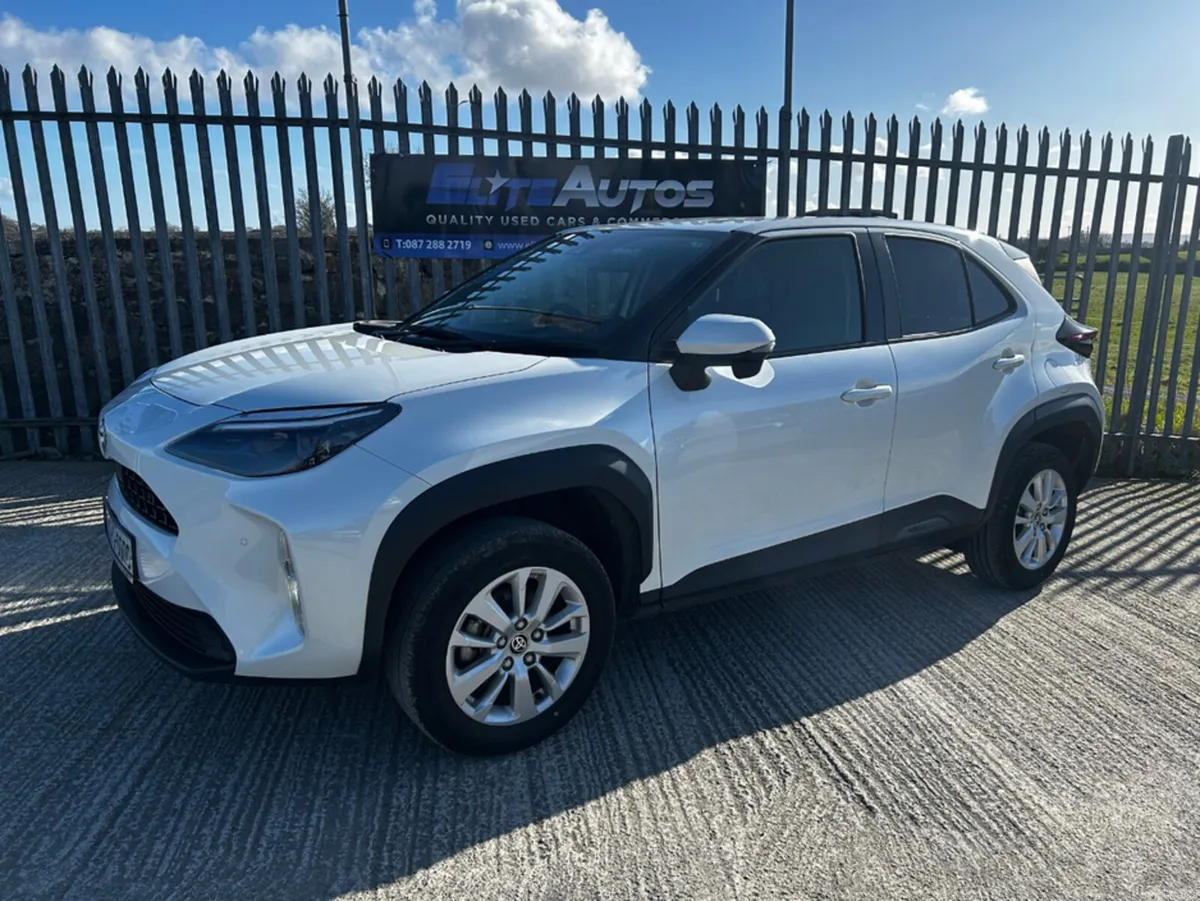 Toyota Yaris Cross Self Charging Hybrid - Image 2