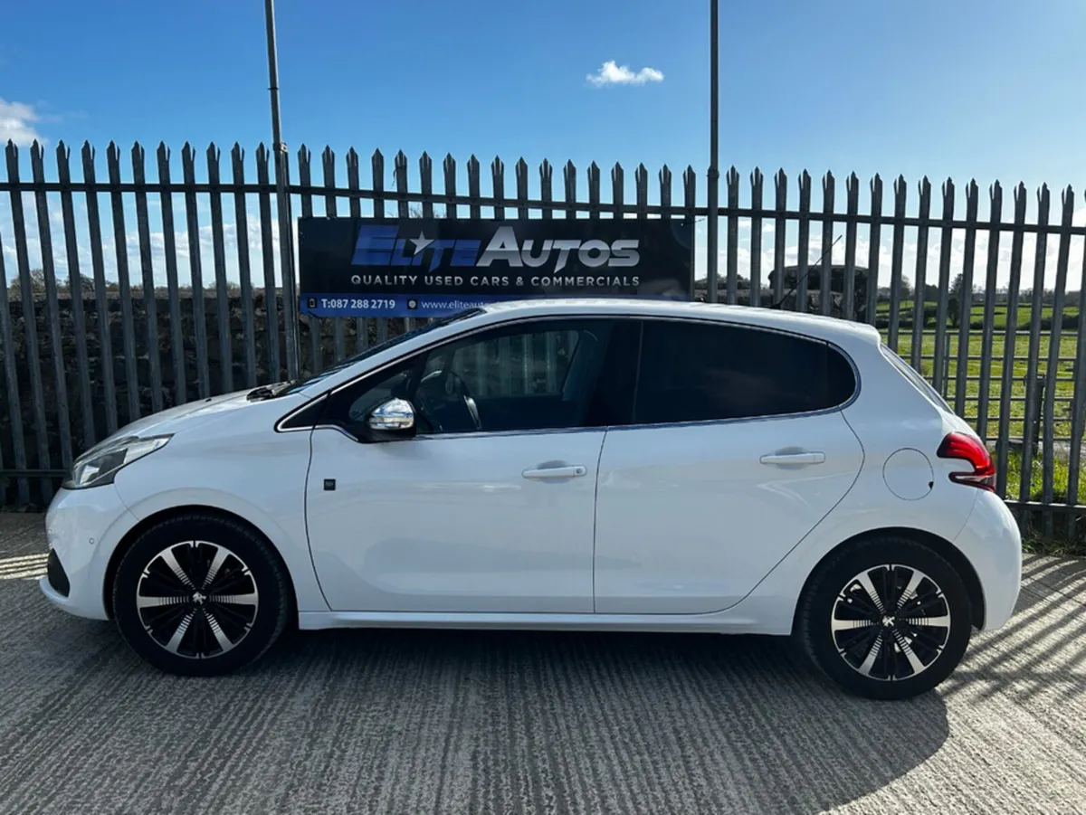 Peugeot 208 1.2 Purtec Automatic - Image 4