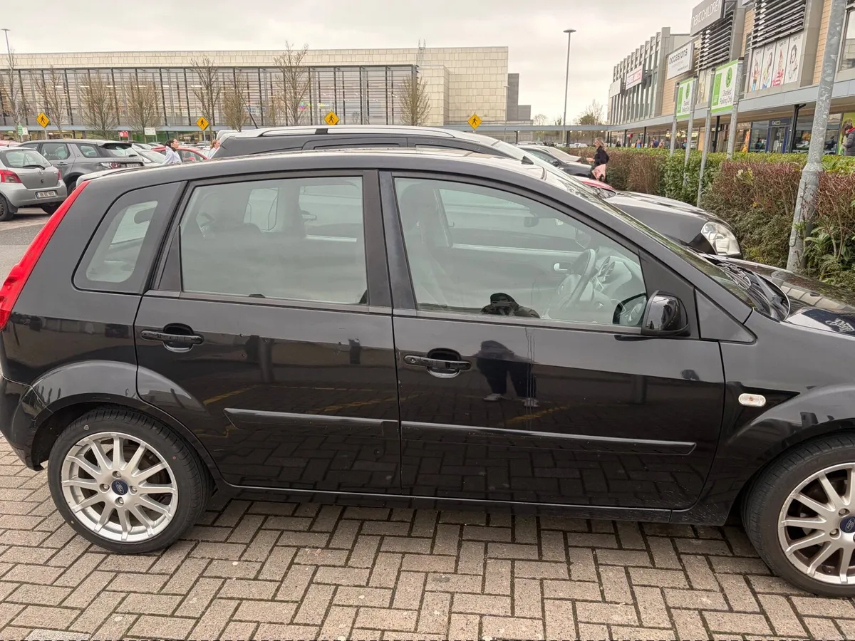 Ford Fiesta 2007 - Image 2