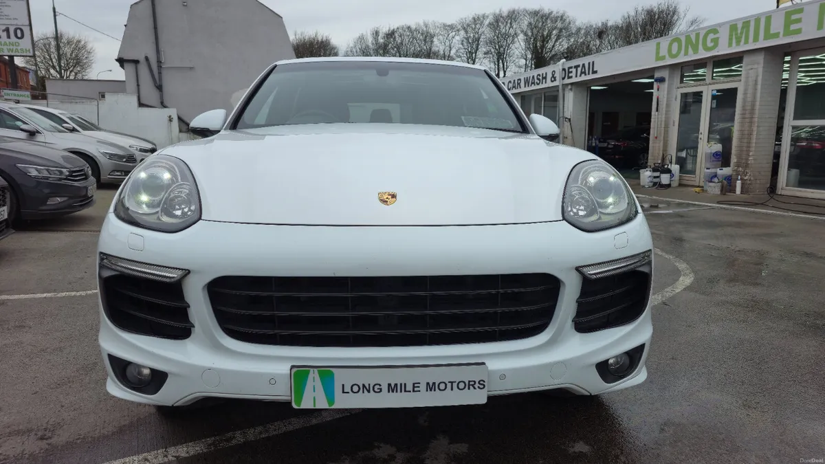 Porsche Cayenne hybrid S 416 BHP AA APPROVED - Image 2