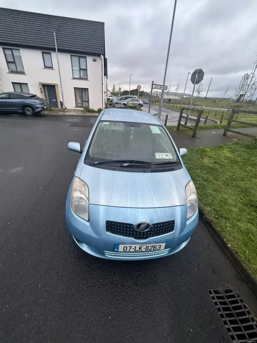 Toyota Vitz 2007 - Image 1