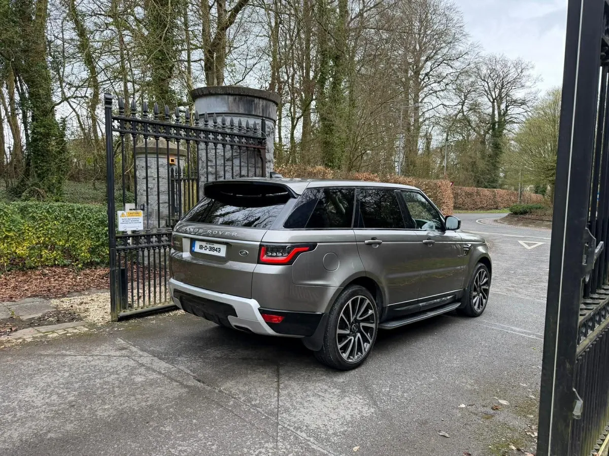 18 Land Rover Range Rover Sport HSE Hi SPEC - Image 2