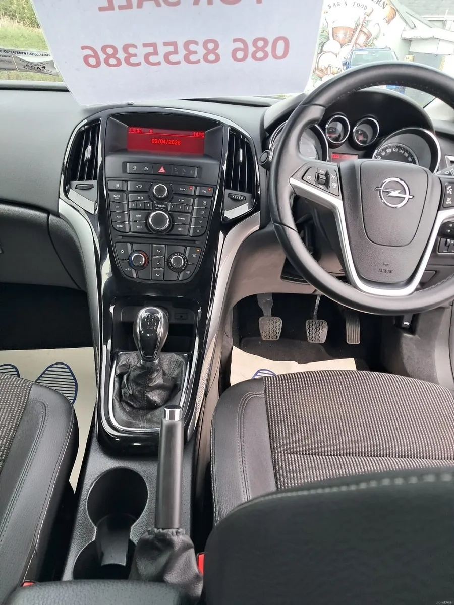 Opel Astra 2015 - Image 4