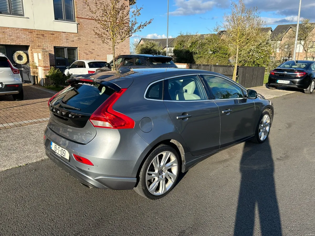 151 VOLVO V40 D2 €4,950 NCT 01-27 - Image 6