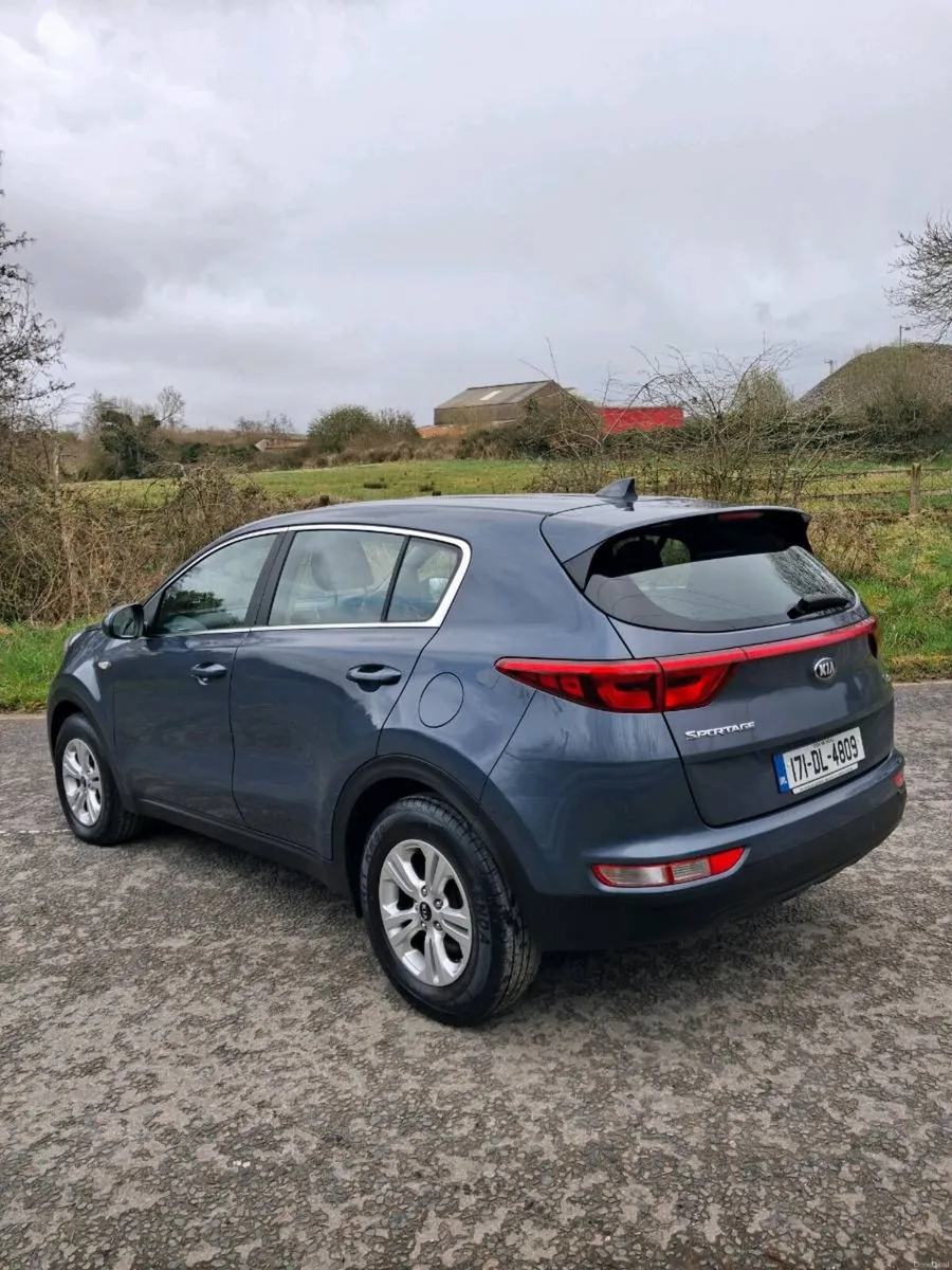 2017 kia sportage - Image 3