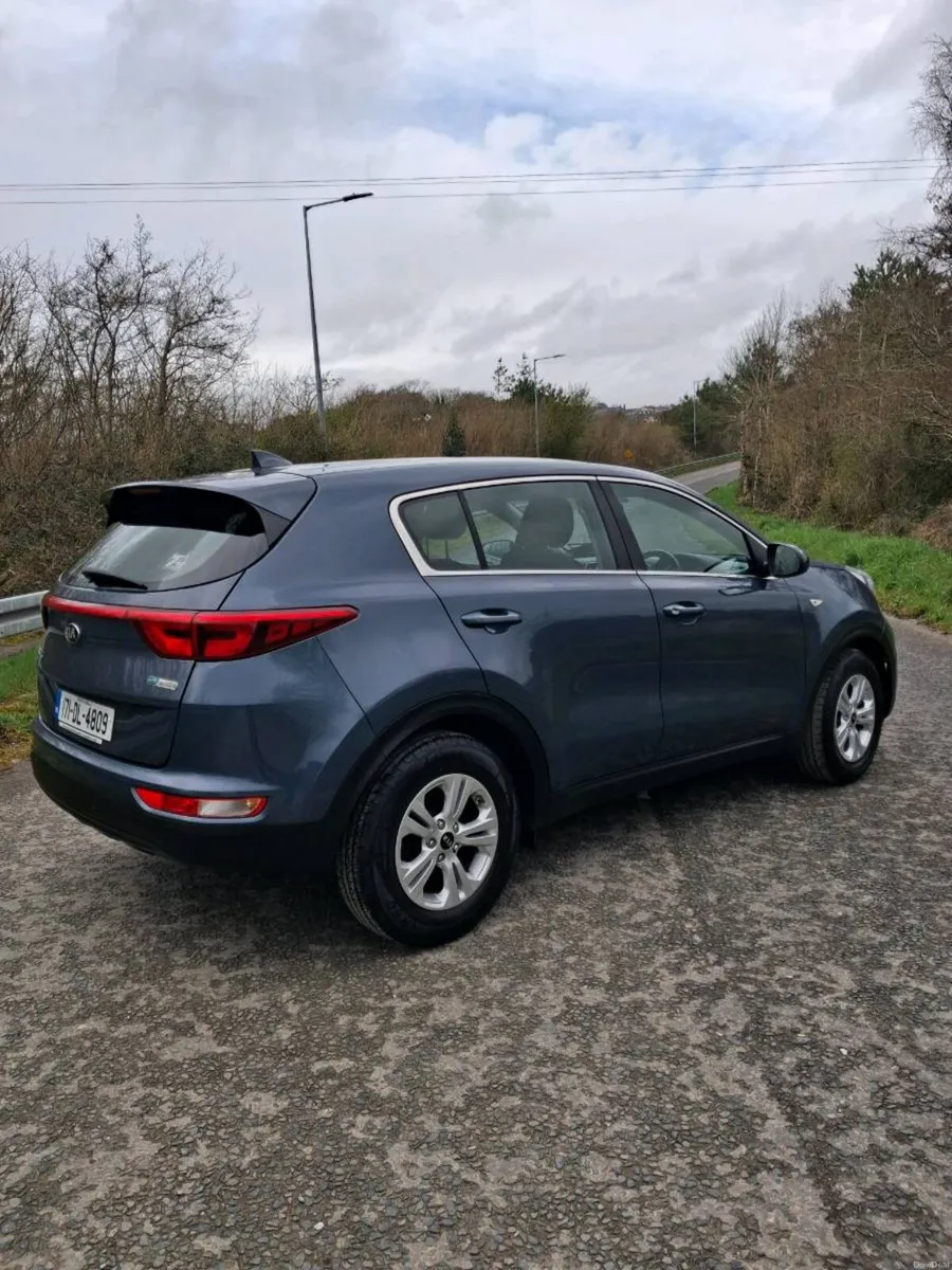 2017 kia sportage - Image 4