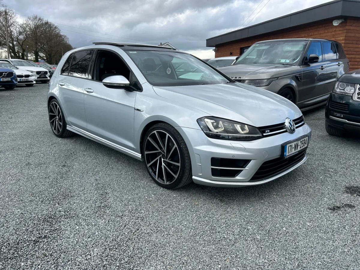 171 VW GOLF R300BHP DSG PANROOF - Image 3