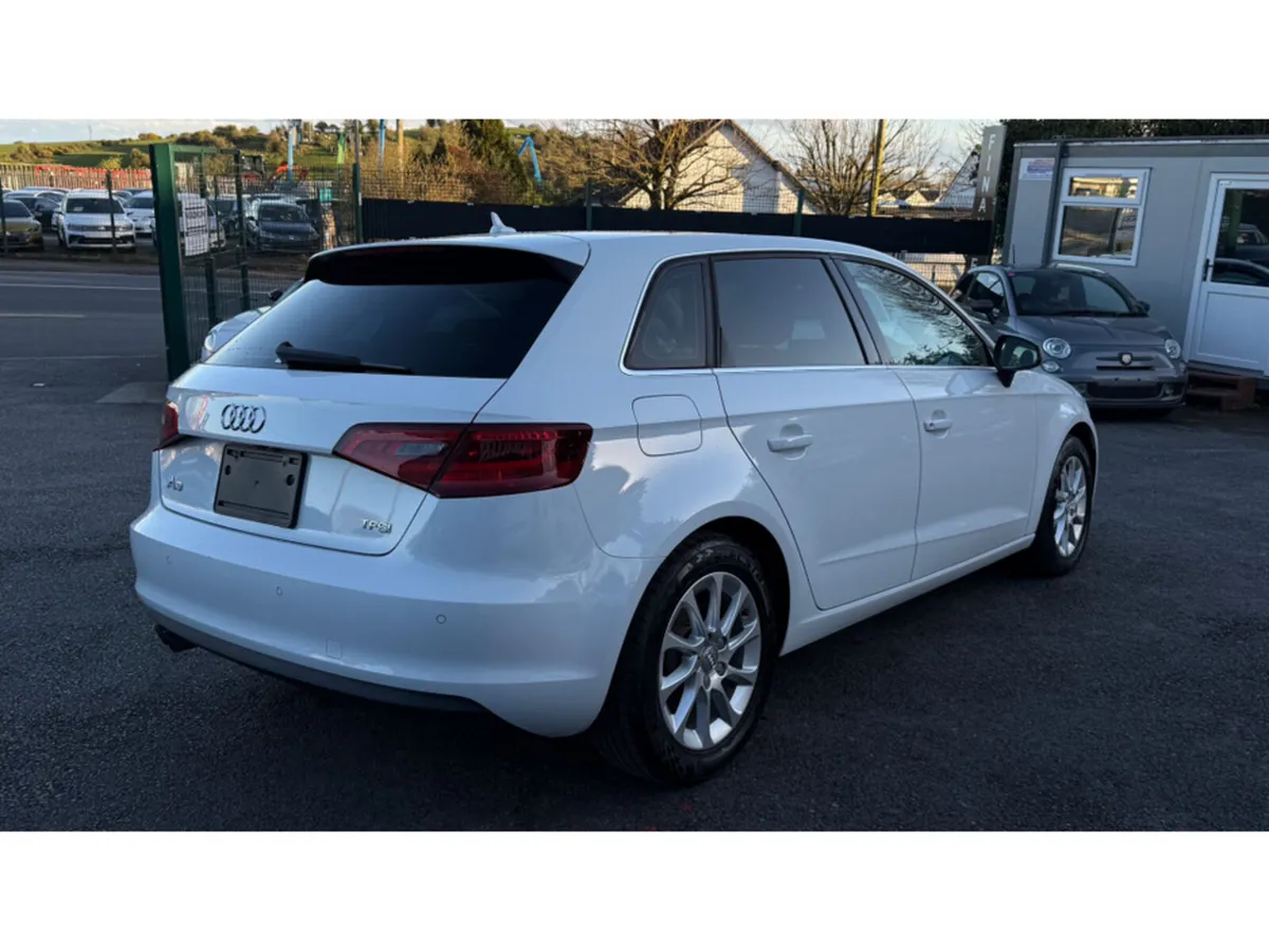 Audi A3 161 // 1.4 TFSI // AUTOMATIC // ONLY 61 K/ - Image 4