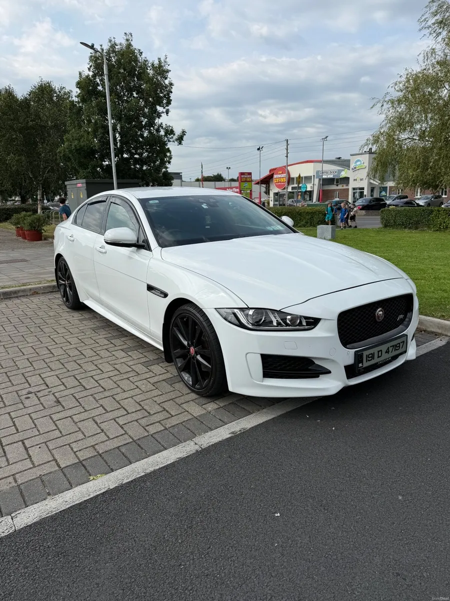 Jaguar XE 2019 - Image 1