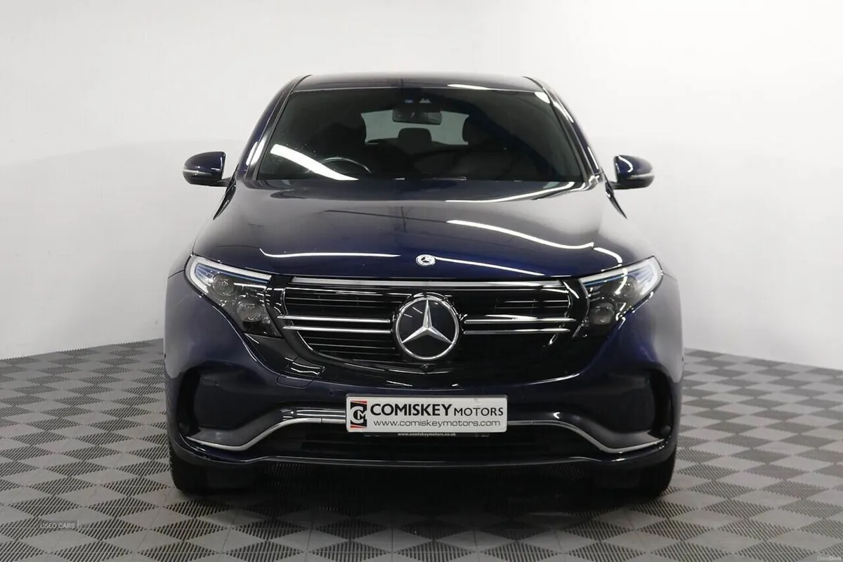 Mercedes-Benz EQC 400 AMG Line - Image 2