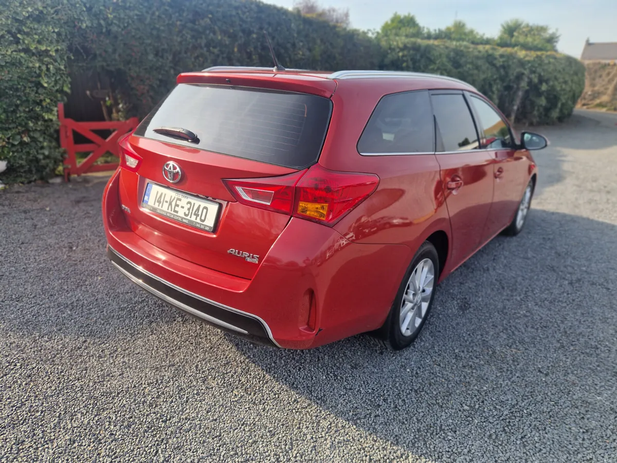 Toyota Auris 1.4 D4D LUNA ESTATE 2014 - Image 3