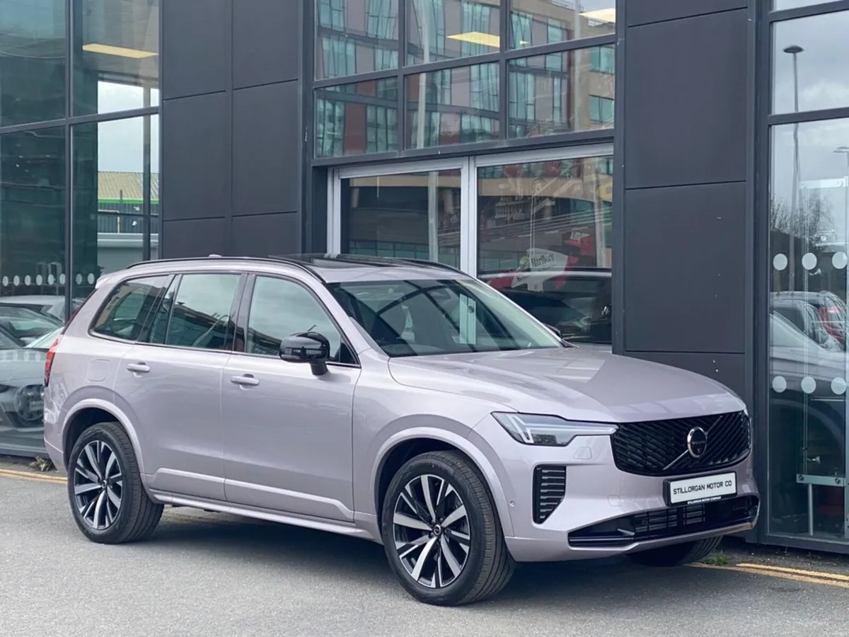 Volvo XC90 T8 Dark Plus AWD (PHEV) - Image 3