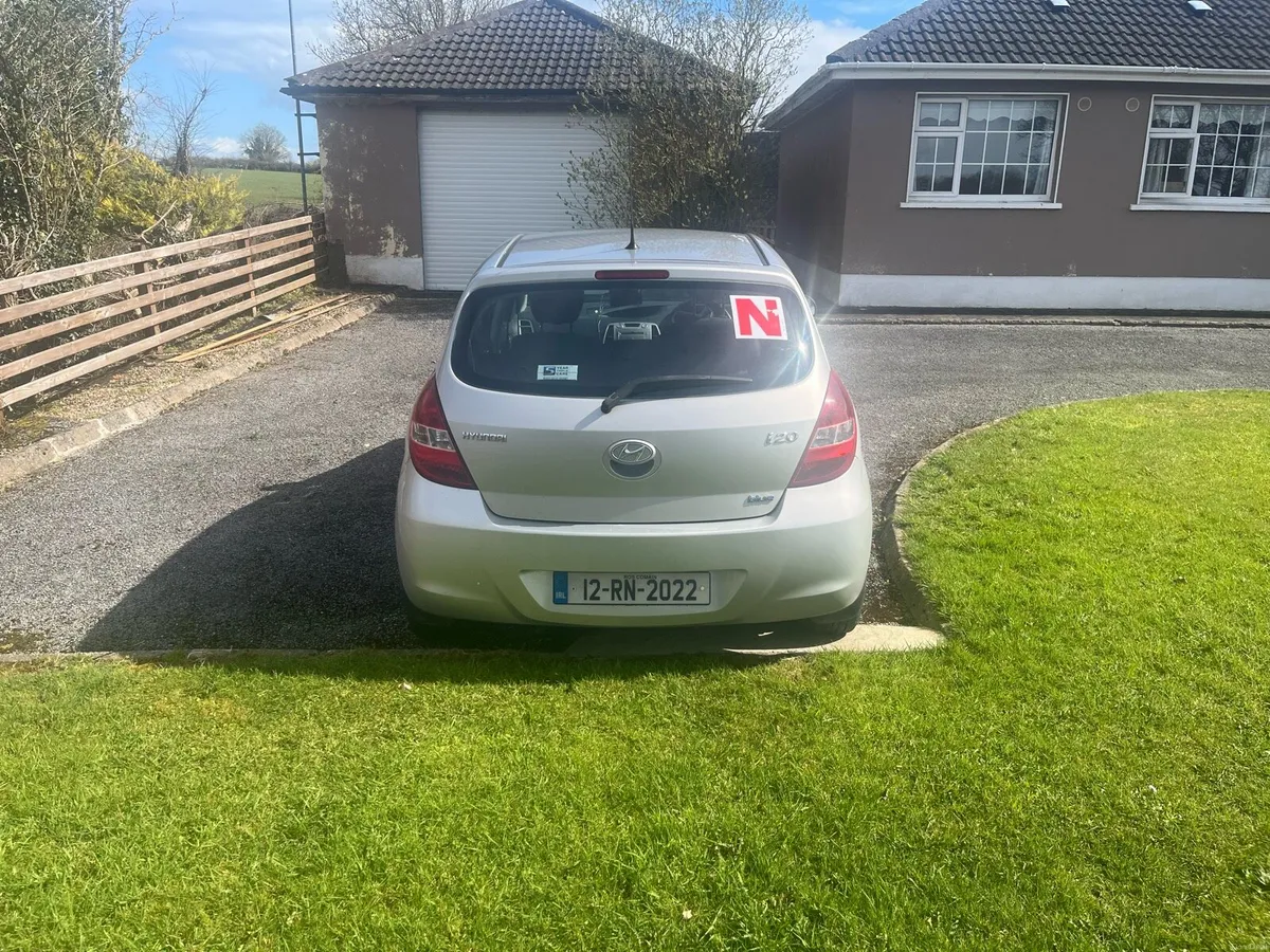 2012 manual Hyundai i20 - Image 4