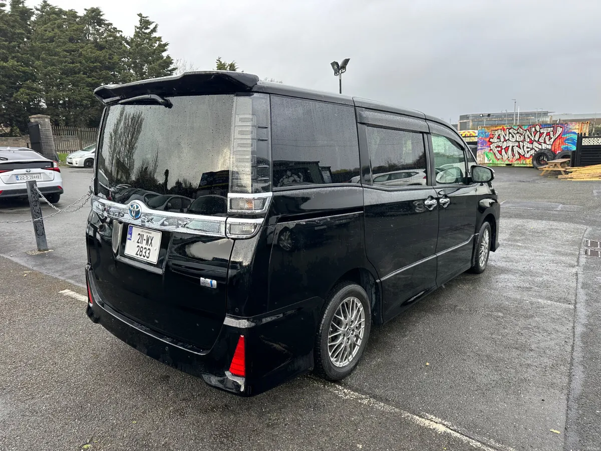 2021 Toyota Voxy 1.8L Automatic Hybrid Low Miles - Image 4