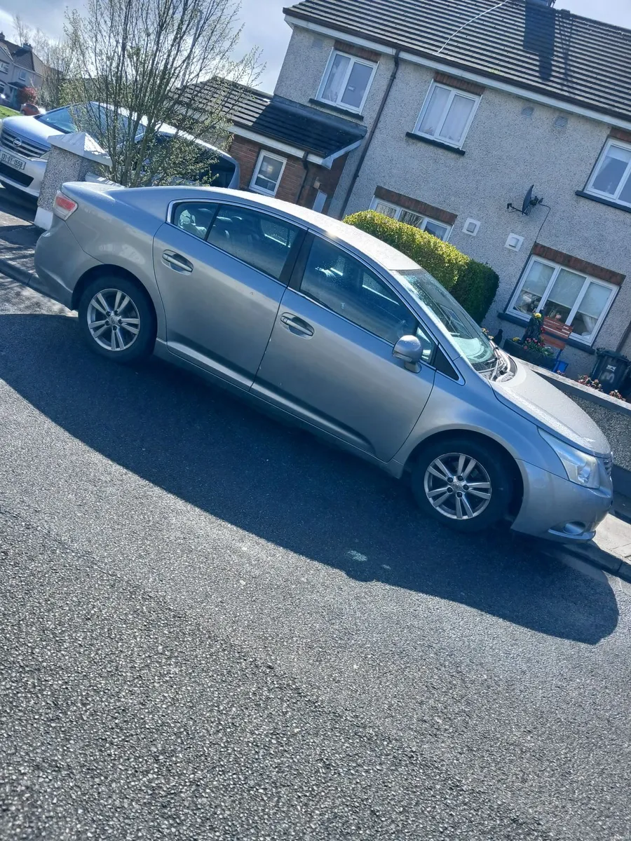 Toyota Avensis 2010 price in ad - Image 1