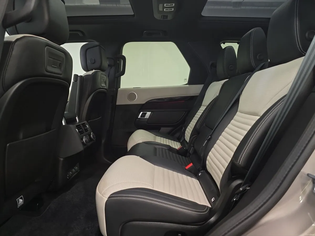 Land Rover Discovery Diesel Sw R-Dynamic SE - Image 4