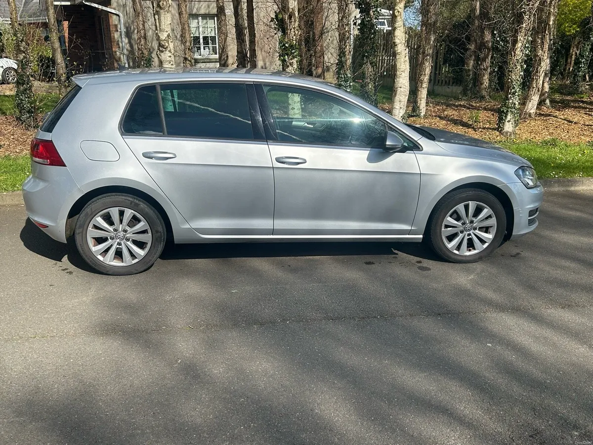 Volkswagen Golf - Image 1