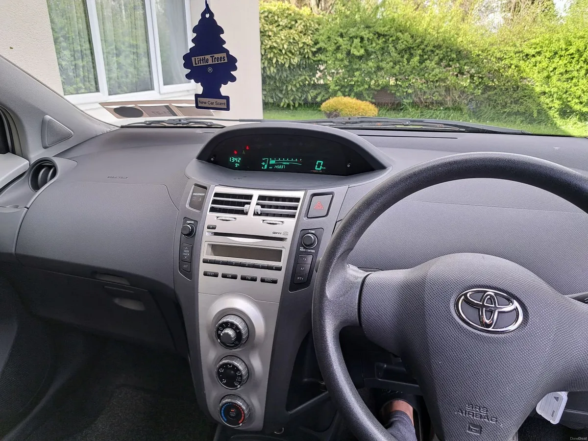 Toyota Yaris 2006 - Image 4