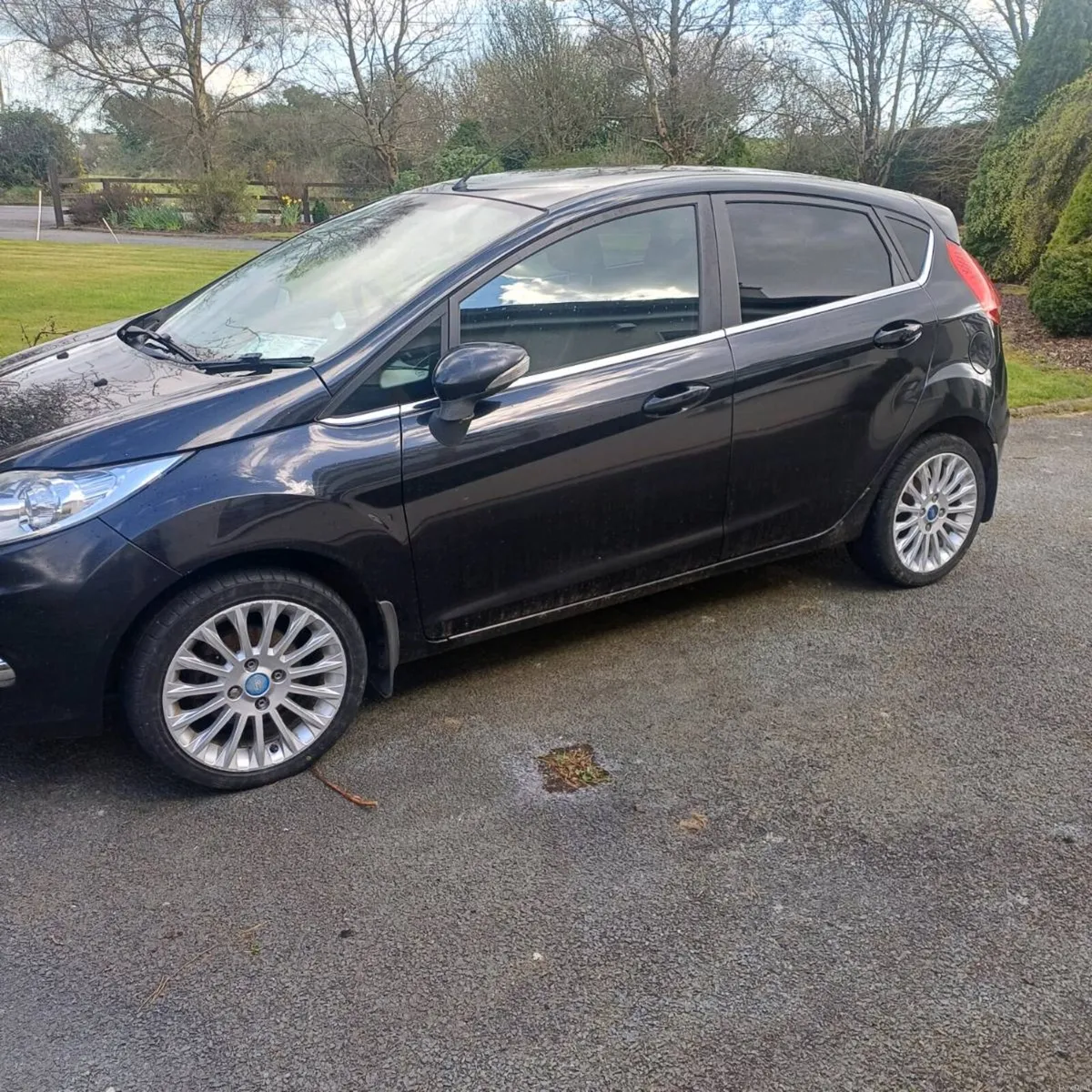 Ford Fiesta 2011 Titanium - Image 1