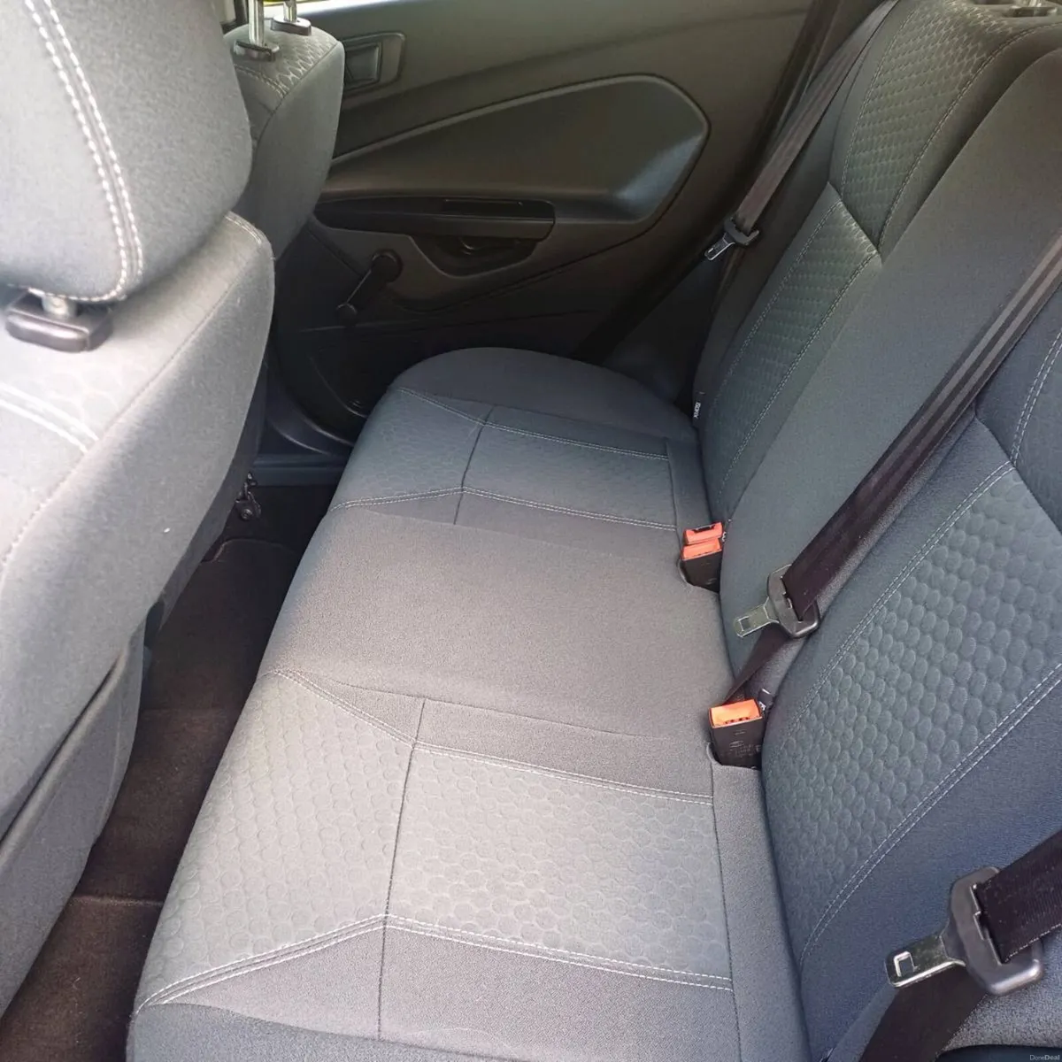 Ford Fiesta 2011 Titanium - Image 4