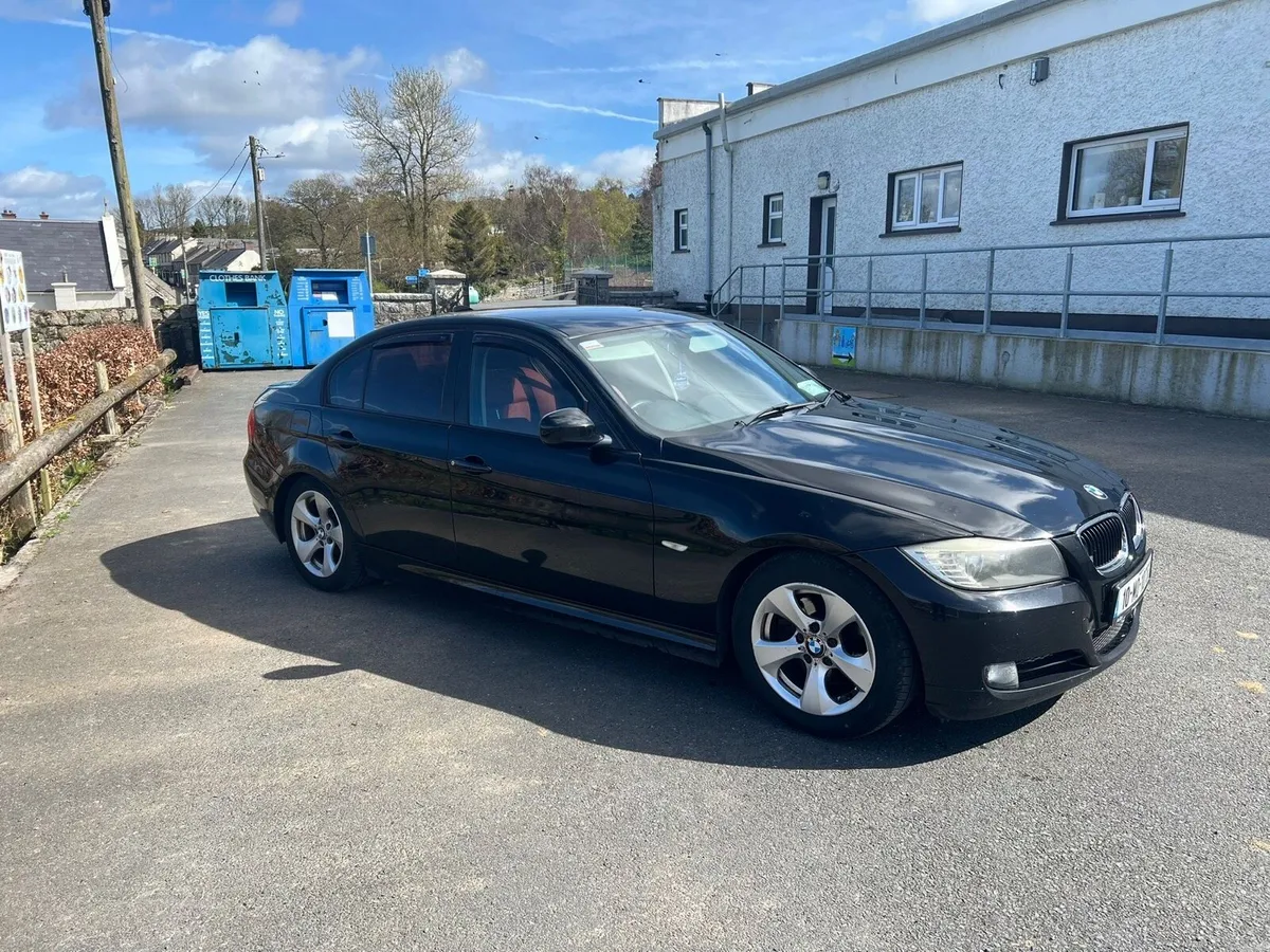 2010 bmw 320D - Image 2