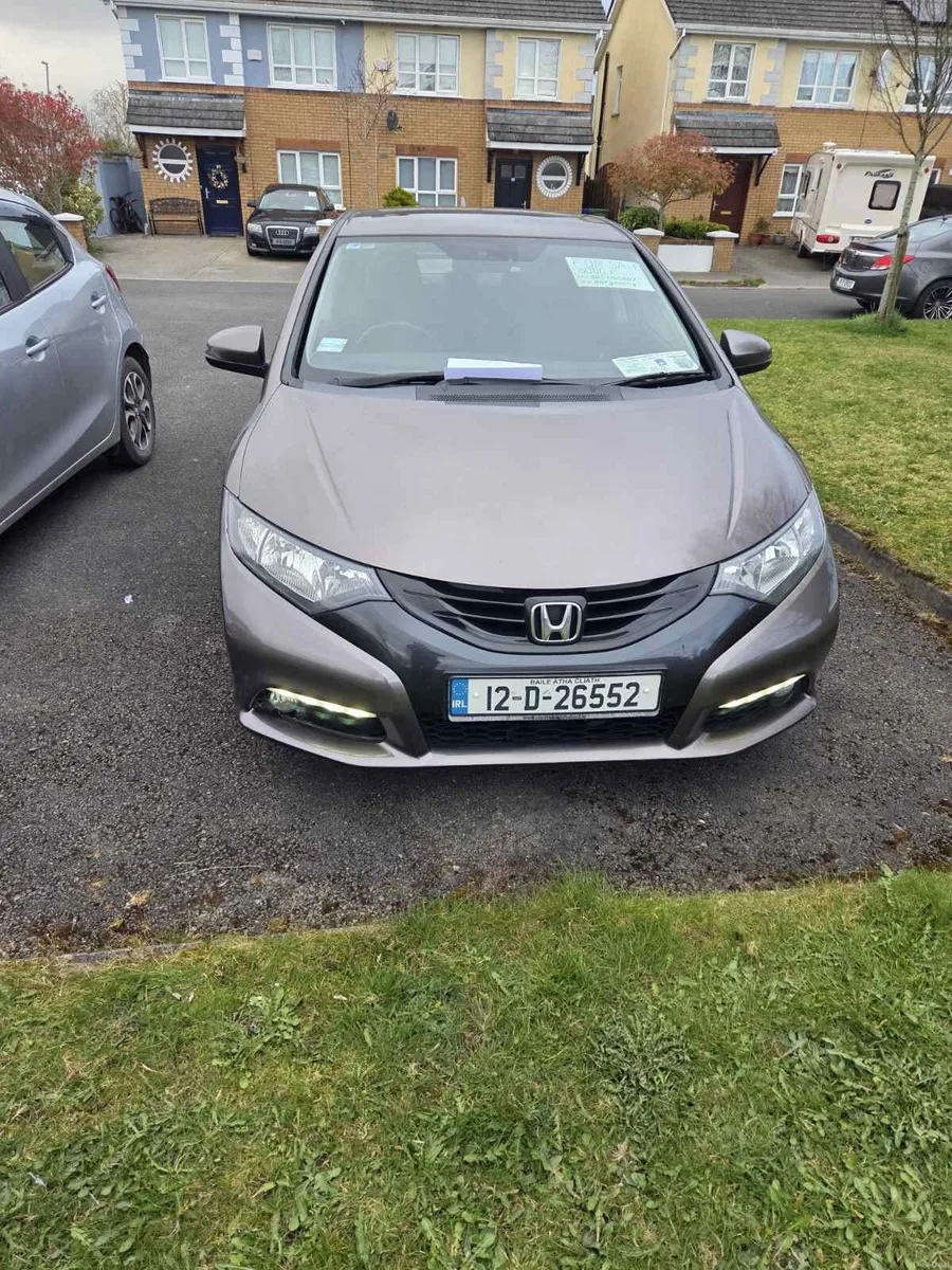 Honda Civic 2012 - Image 1