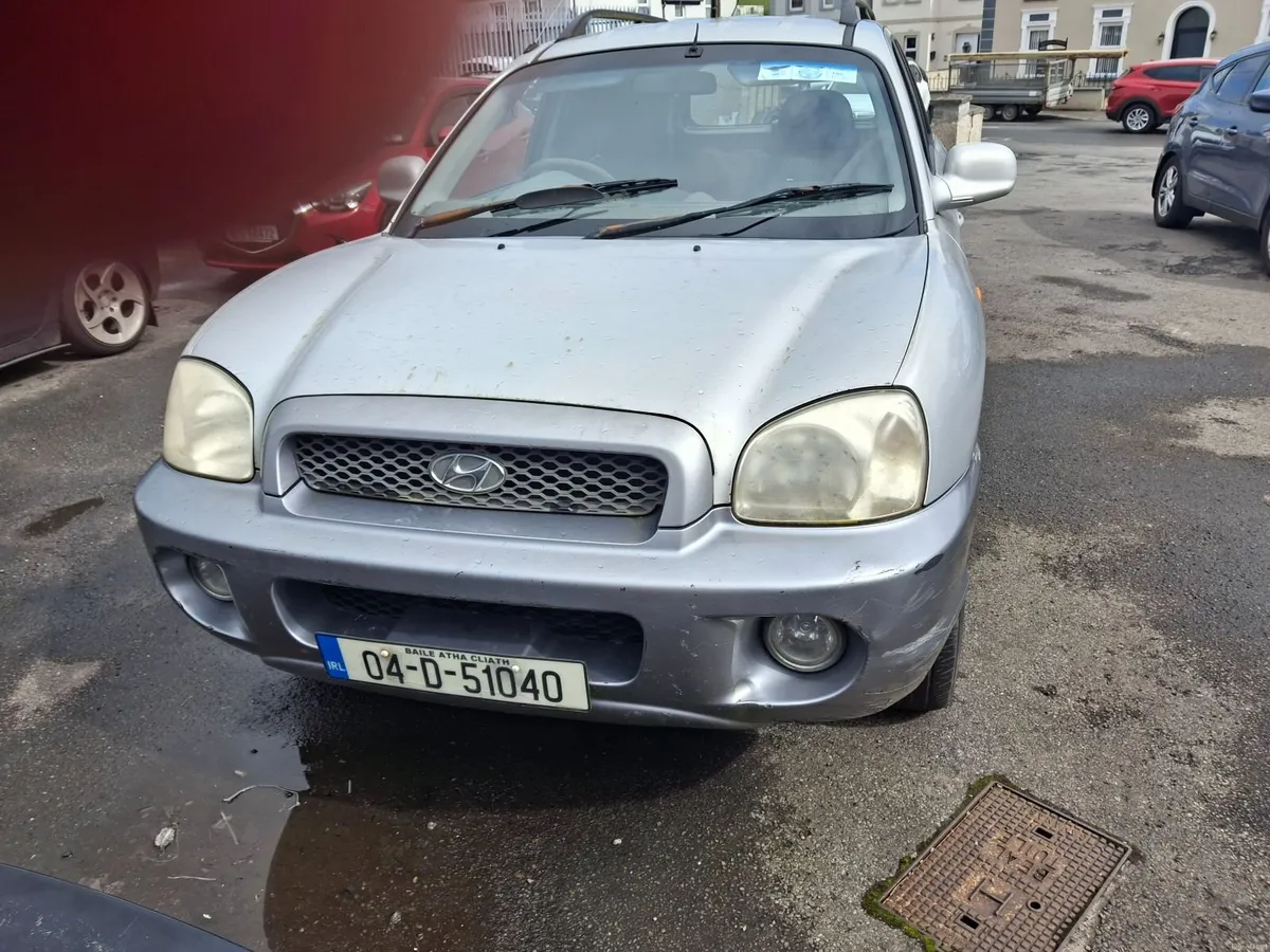 Hyundai Santa Fe 2004 - Image 3