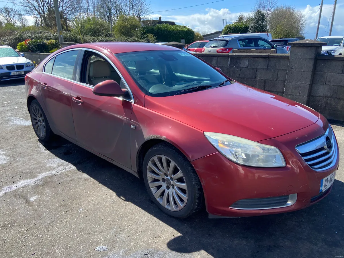 Vauxhall Insignia 2010 - Image 2