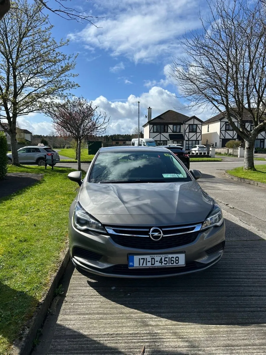 Opel Astra 2017 - Image 3