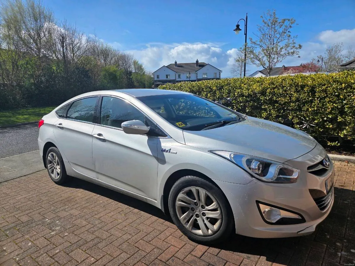 2012 Hyundai i40 - Image 2