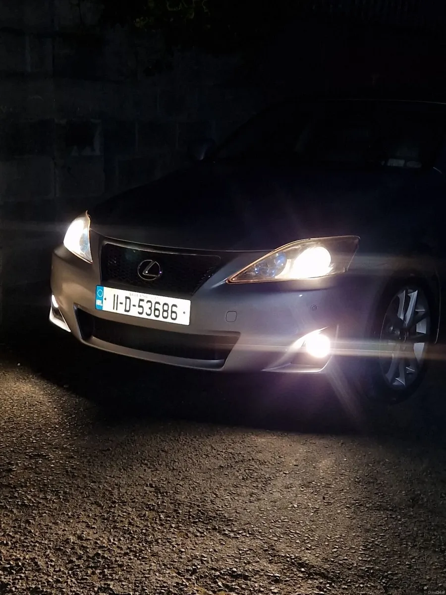 Lexus IS 2011 - Image 1