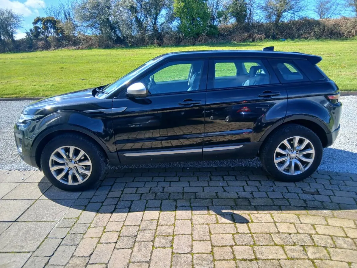 LAND ROVER RANGE ROVER EVOQUE 2.0 ED4 SE 2WD 150BH - Image 3