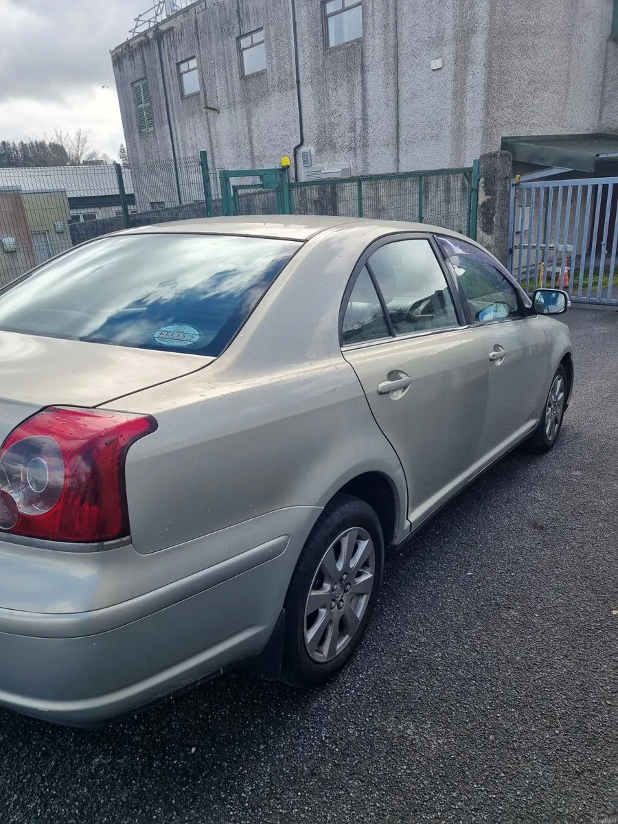 Toyota Avensis 2.0 D4D 2009 - Image 3