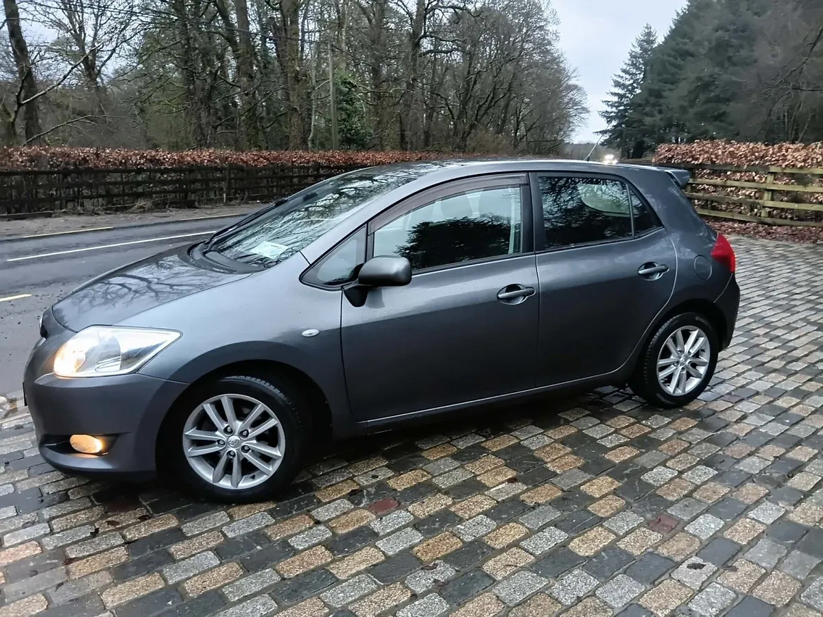 2009 Toyota Auris TR 1.3 Petrol - Image 1