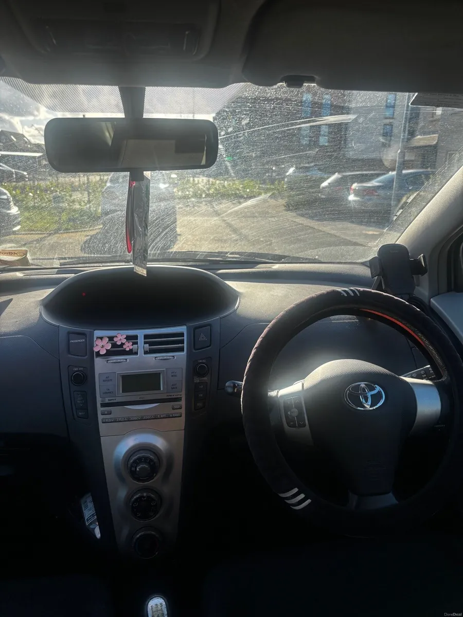 2009 Toyota Yaris low mileage - price negotiable - Image 3