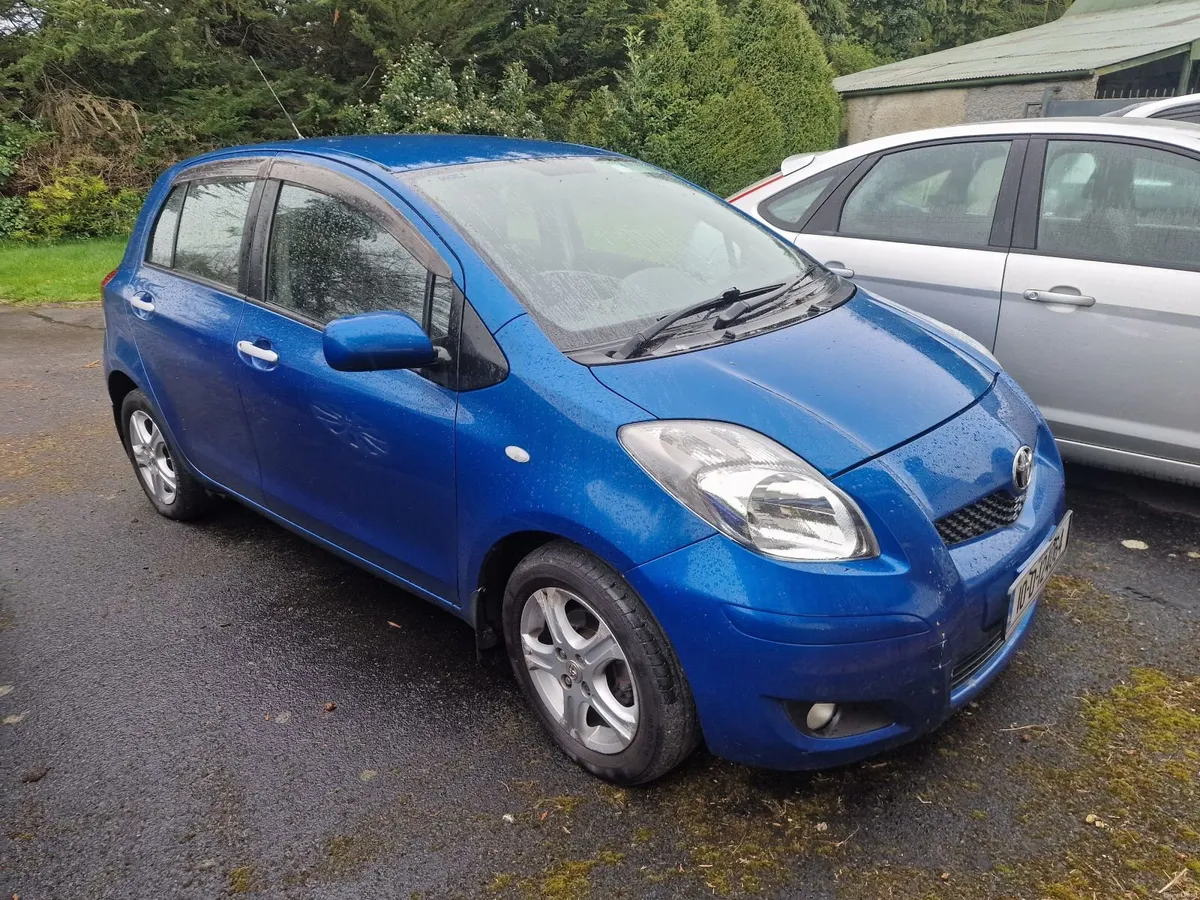 Toyota Yaris 2010 Automatic - Image 3